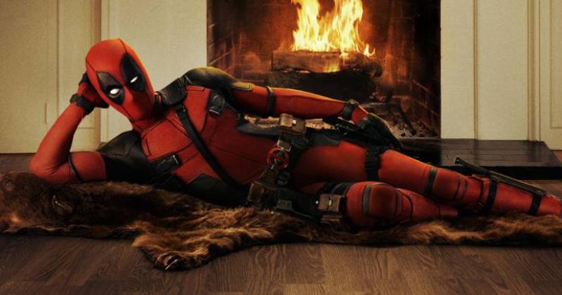 Deadpool 3: Ryan Reynolds surpreende com novo traje em fotos dos bastidores