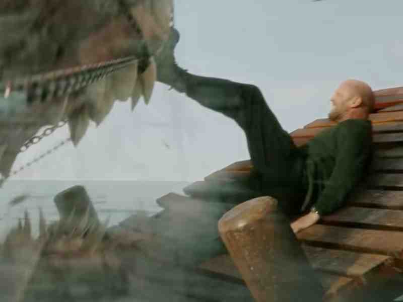 Megatubarão 2: Novo predador ameaça Jason Statham em trailer eletrizante