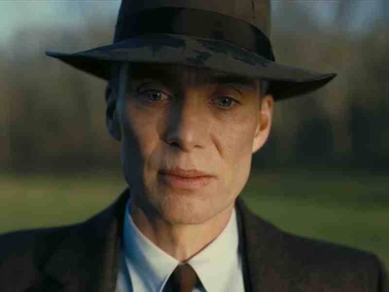 Novo trailer de 'Oppenheimer', revela encontro com Einstein; Assista